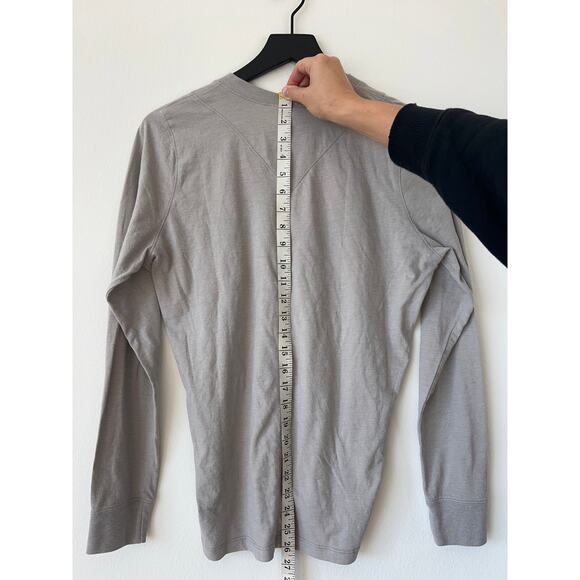 Lunya Restore Long Sleeve Crew Shirt light gray size M - Picture 3 of 9